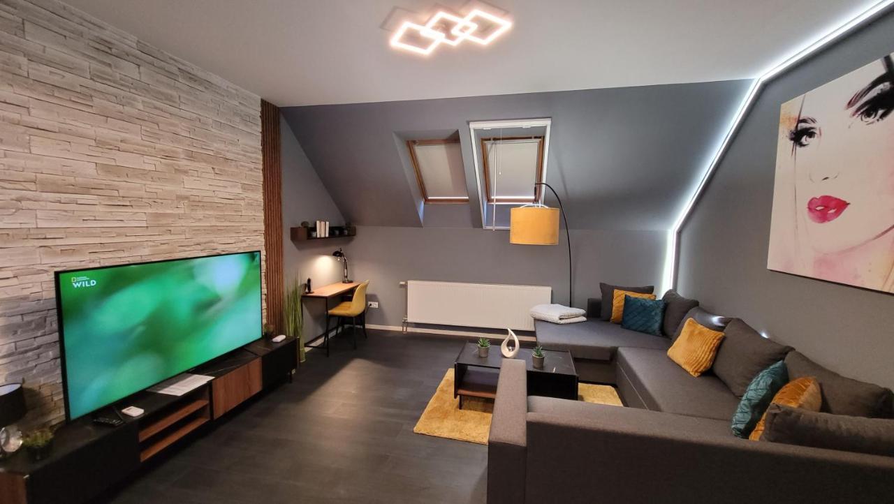 Men's World Apartment Gyula