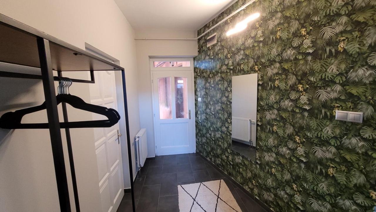Men's World Apartment Gyula